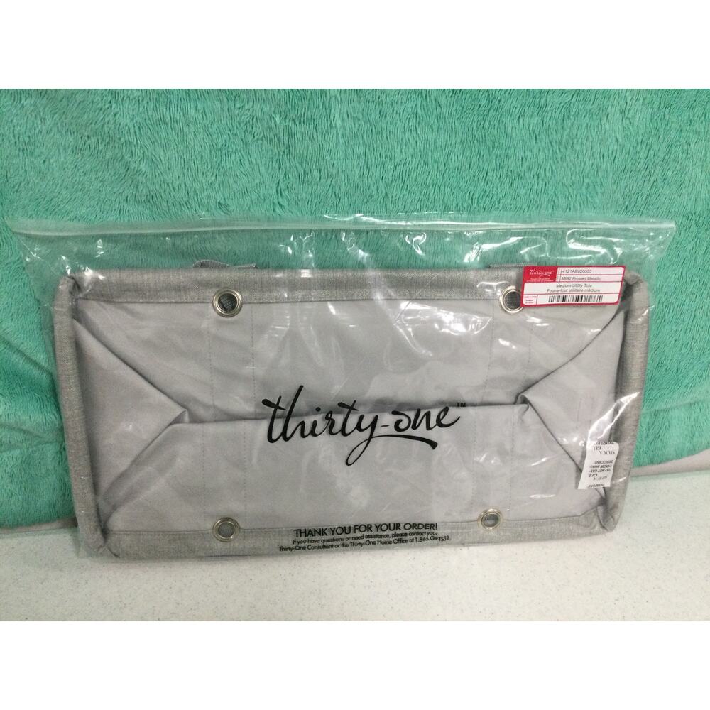 Thirty One Medium Utility Tote AB92 Frosted Metallic Grey NWT